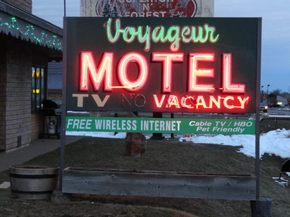 Voyageur Motel トゥーハーバーズ エクステリア 写真
