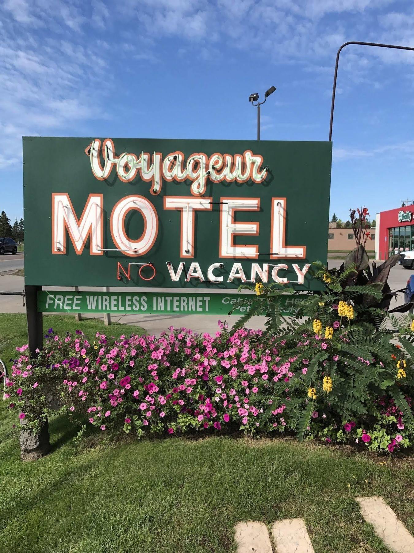 Voyageur Motel トゥーハーバーズ エクステリア 写真